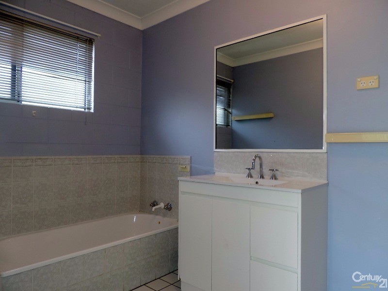 50 GLADYS STREET, Kelso QLD 4815