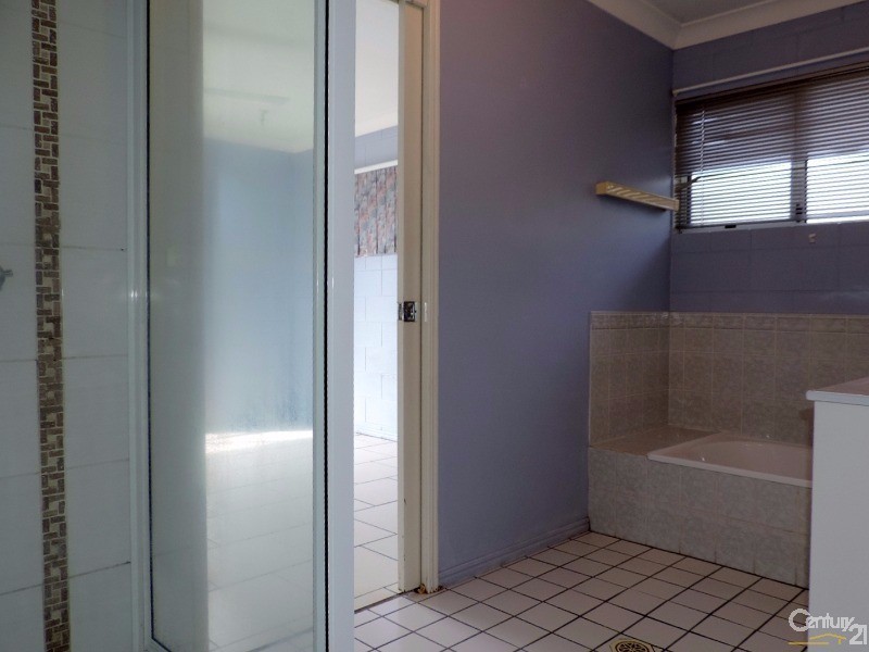 50 GLADYS STREET, Kelso QLD 4815