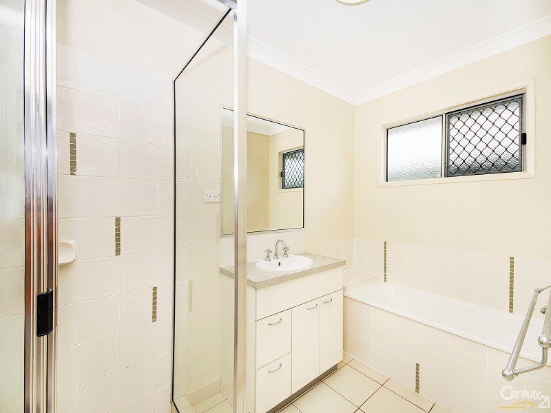 10 GILLINGHAM COURT, Kirwan QLD 4817