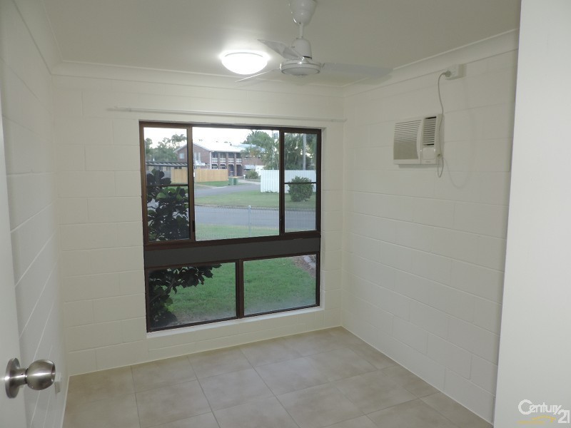 4 YARAI COURT, Mount Louisa QLD 4814