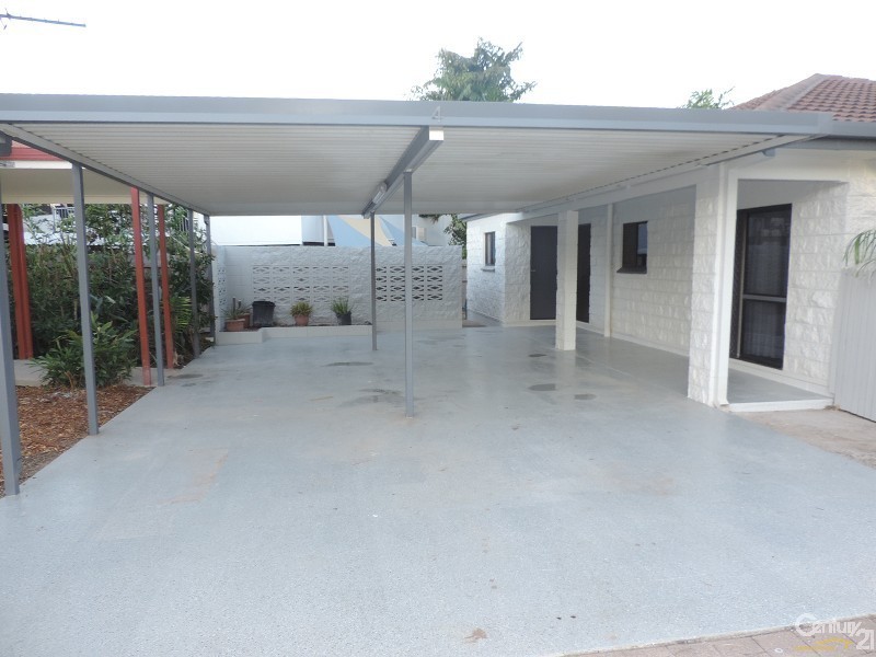 4 YARAI COURT, Mount Louisa QLD 4814