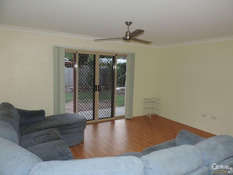 4 YARAI COURT, Mount Louisa QLD 4814