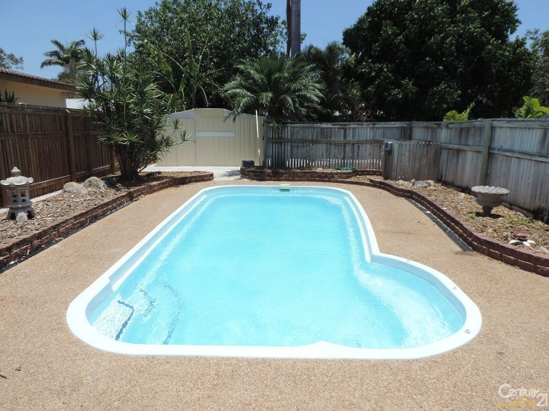 32 YUT FAY AVENUE, Kelso QLD 4815