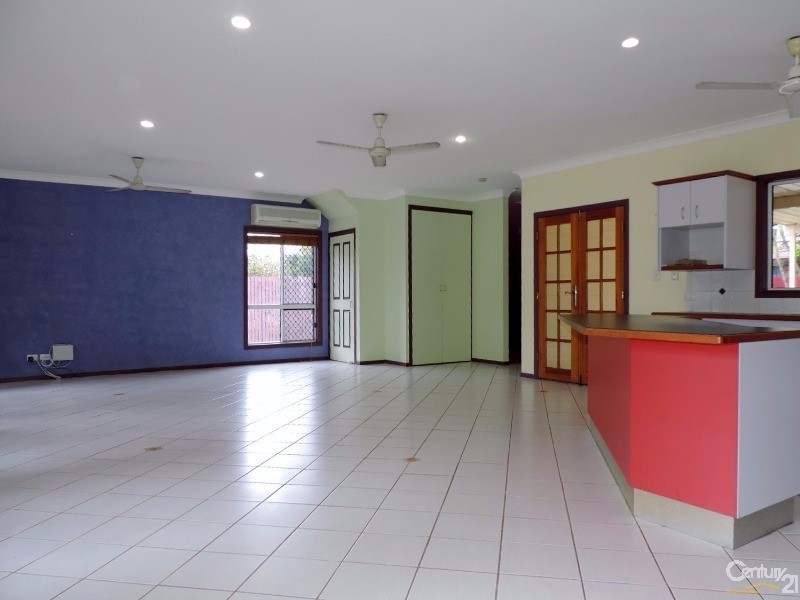 1 ETHEL STREET, Hyde Park QLD 4812