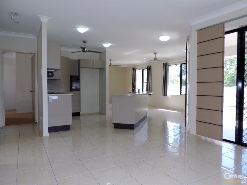 20 COOLAREE DRIVE, Bushland Beach QLD 4818