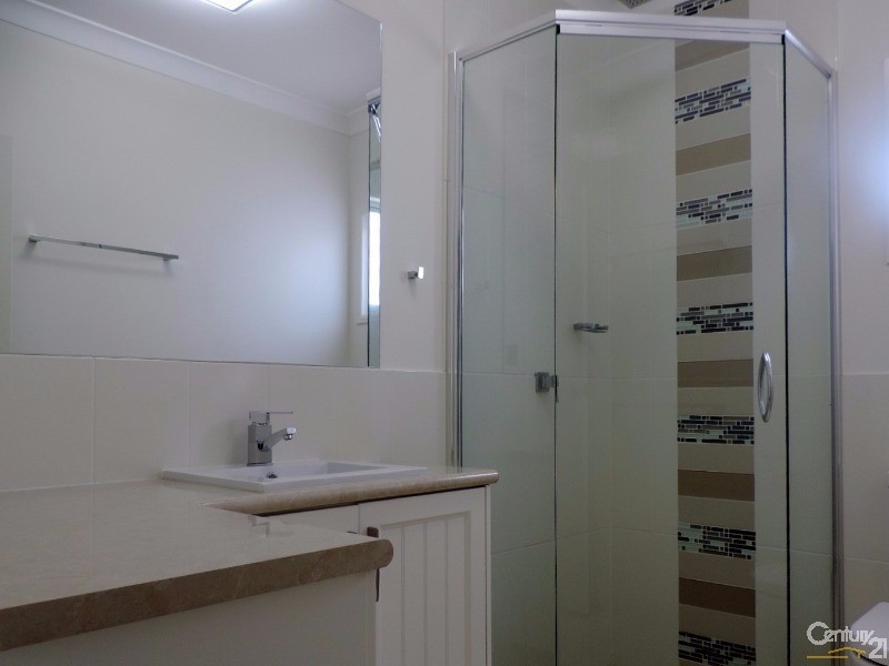 11 GREATER ASCOT AVENUE, Shaw QLD 4818