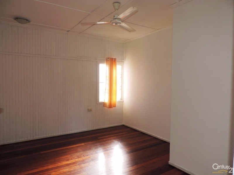 49 ROSE STREET, North Ward QLD 4810