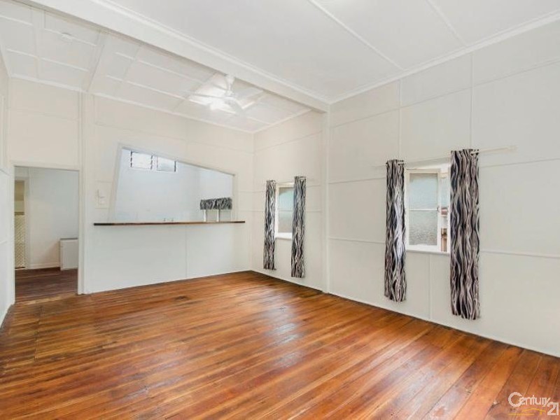 17 NORTH STREET, West End QLD 4810