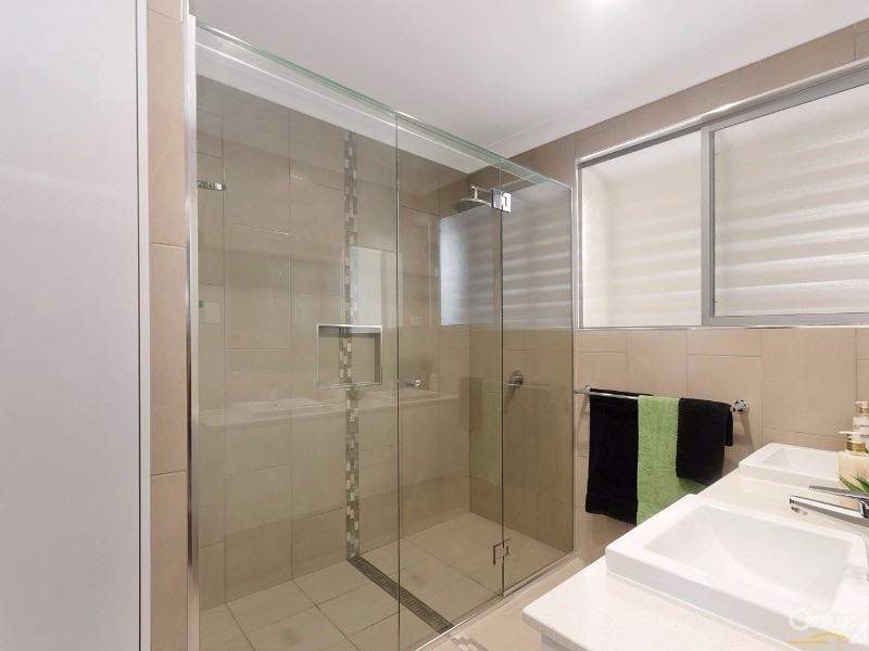 6 BUCKBY STREET, Pallarenda QLD 4810