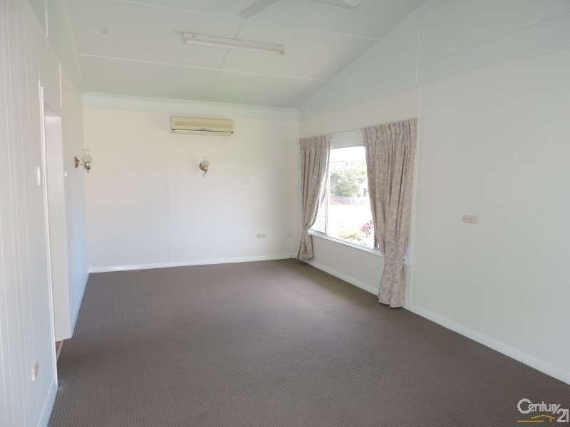 51 LOWTH STREET, Rosslea QLD 4812