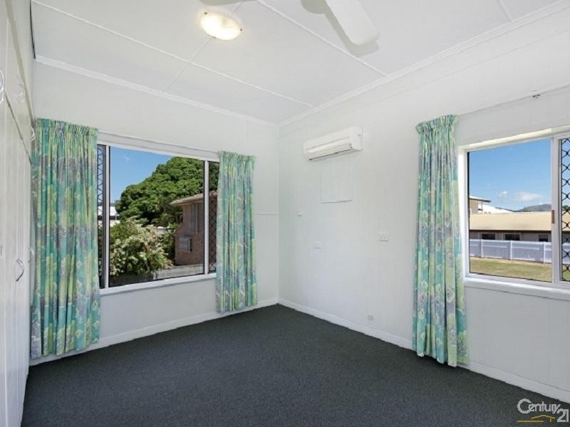 51 LOWTH STREET, Rosslea QLD 4812