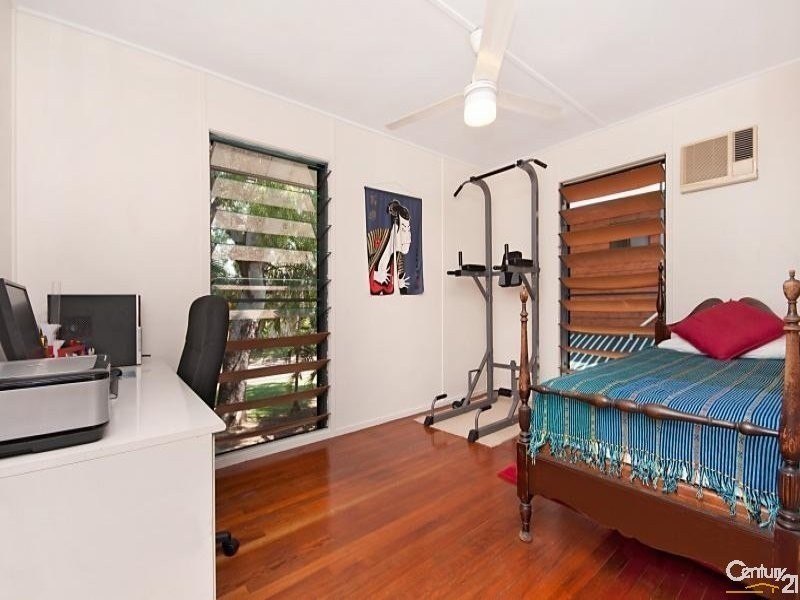 72 WACKETT, Pallarenda QLD 4810