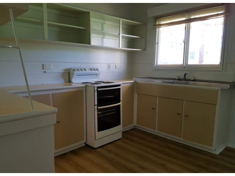 19 LINDEMAN AVENUE, Cranbrook QLD 4814