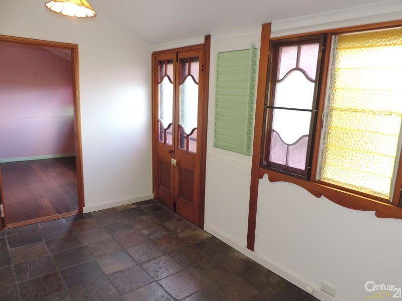 8 FIFTEENTH AVENUE, Railway Estate QLD 4810