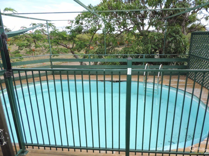 8 FIFTEENTH AVENUE, Railway Estate QLD 4810