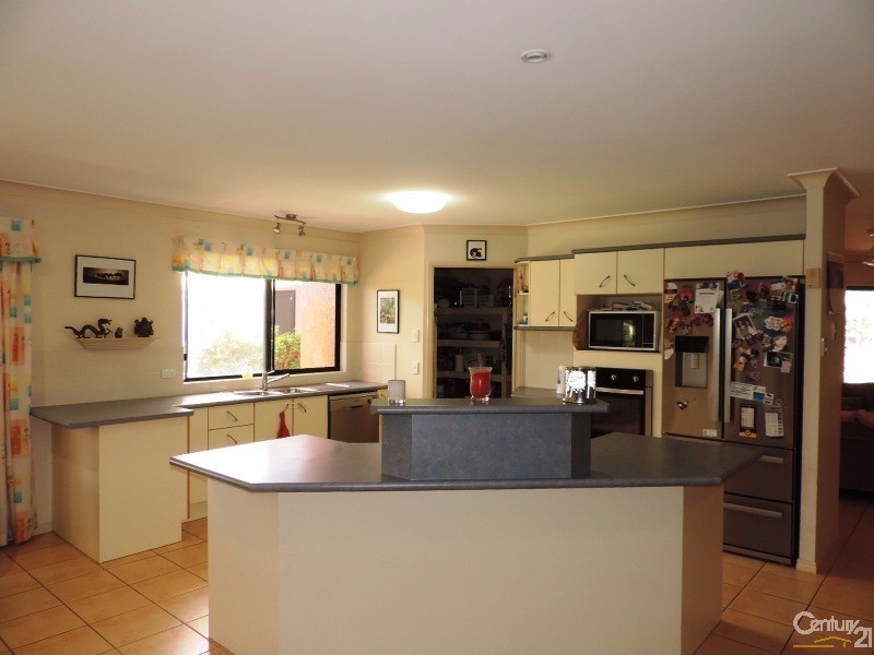 40 GREENWOOD DRIVE, Kirwan QLD 4817