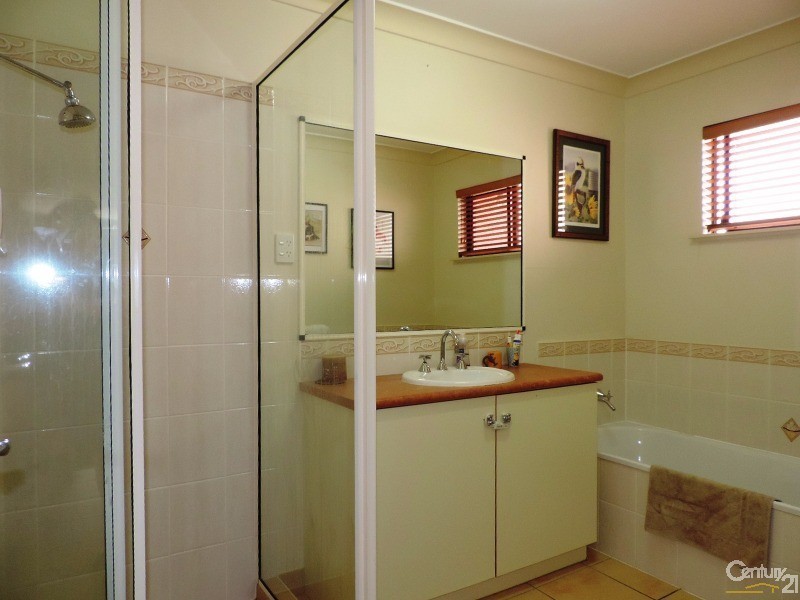 40 GREENWOOD DRIVE, Kirwan QLD 4817