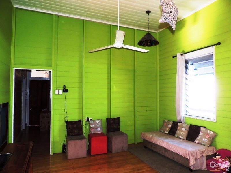 240 BOUNDARY STREET, South Townsville QLD 4810