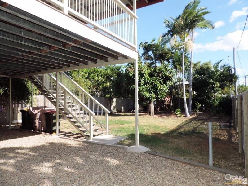 240 BOUNDARY STREET, South Townsville QLD 4810