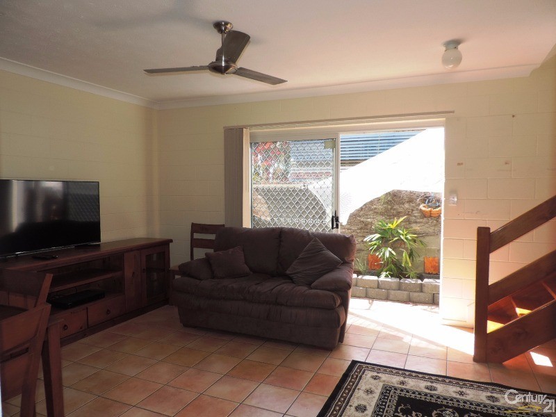 2/67 ROSE STREET, North Ward QLD 4810