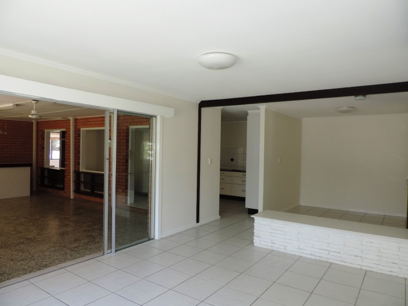 48 DYER STREET, Pallarenda QLD 4810