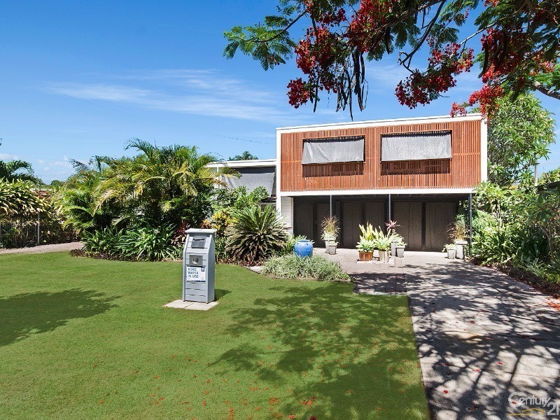 4 WACKETT STREET, Pallarenda QLD 4810