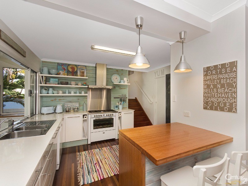 4 WACKETT STREET, Pallarenda QLD 4810