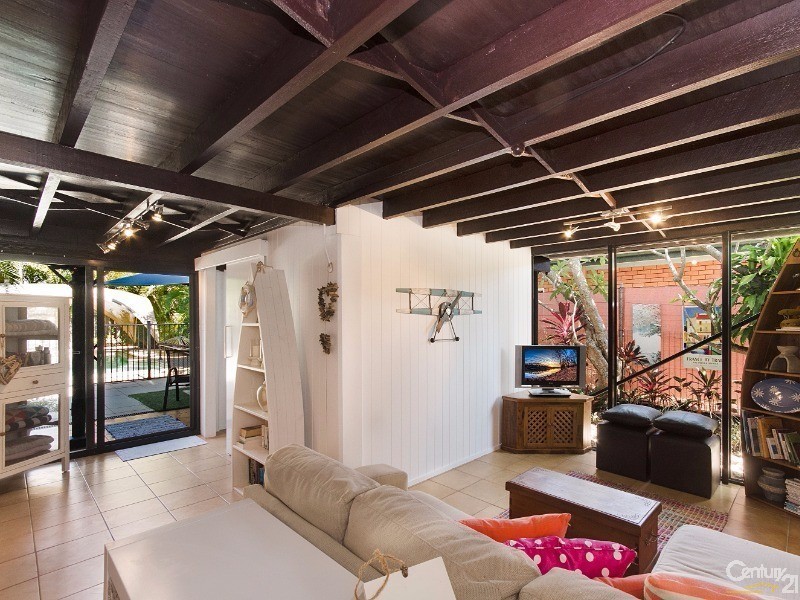 4 WACKETT STREET, Pallarenda QLD 4810