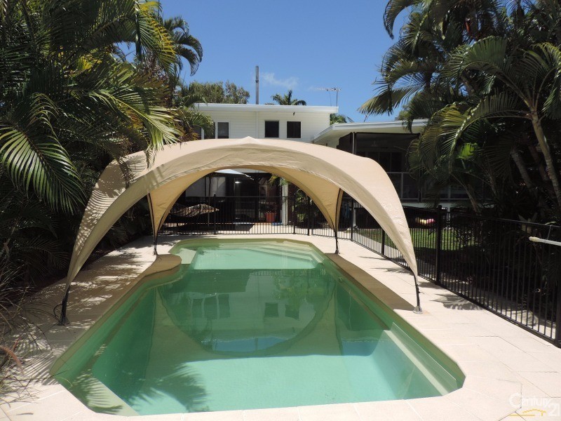 4 WACKETT STREET, Pallarenda QLD 4810