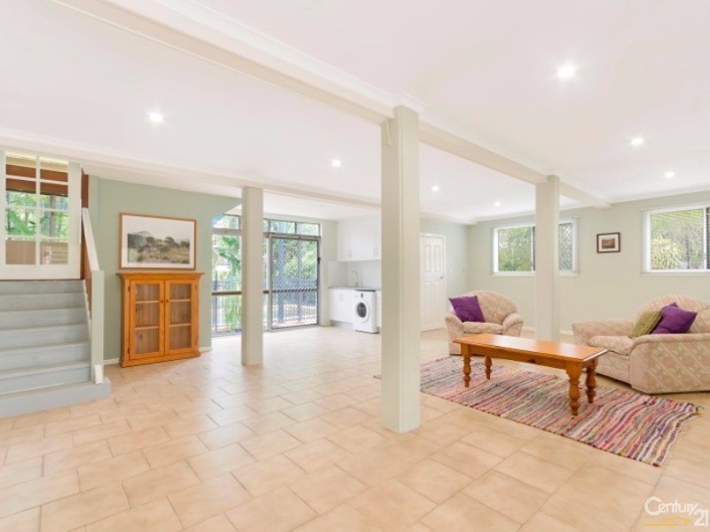 32 BAY STREET, Pallarenda QLD 4810