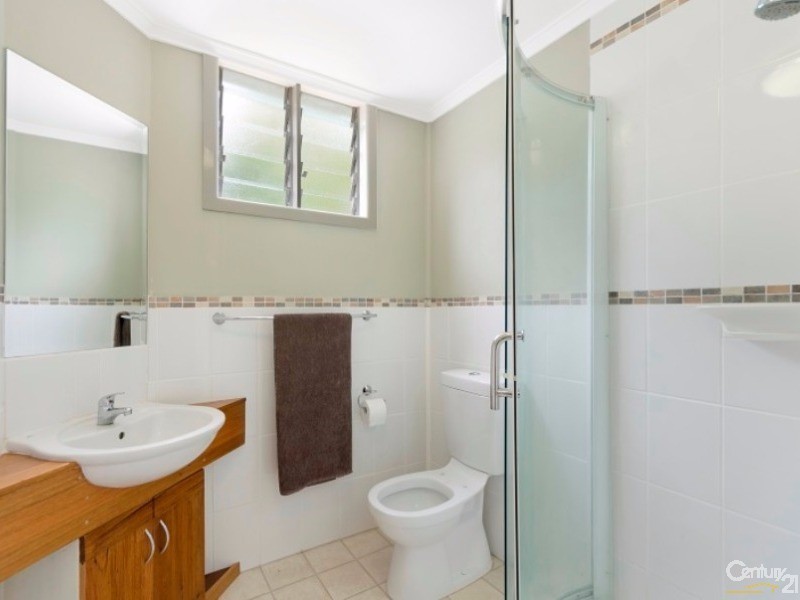 32 BAY STREET, Pallarenda QLD 4810