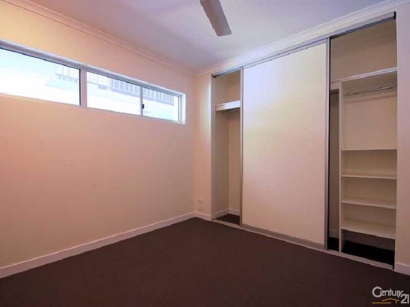 19/38 MOOREHEAD STREET, South Townsville QLD 4810