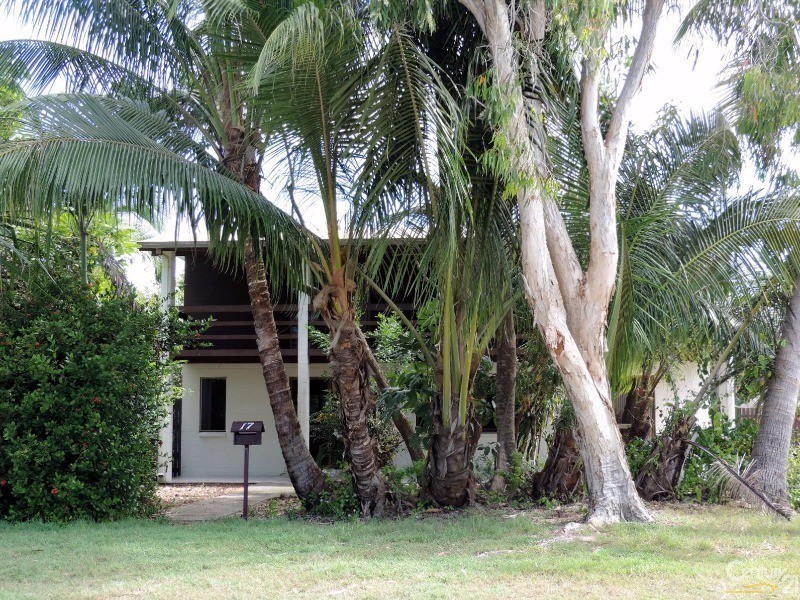 17 DYER STREET, Pallarenda QLD 4810