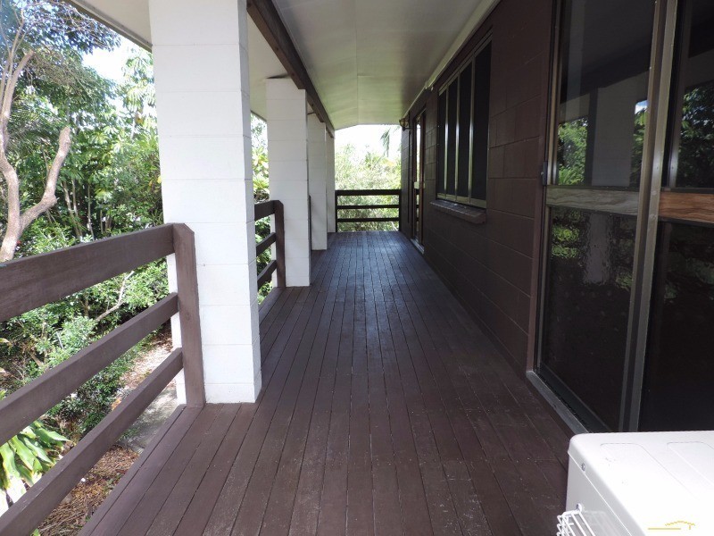 17 DYER STREET, Pallarenda QLD 4810