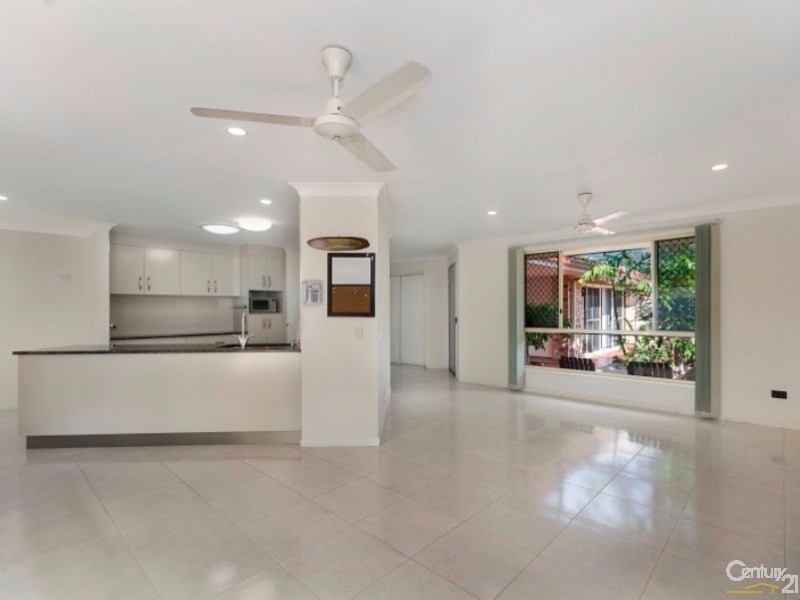 6 SHEPERD CIRCUIT, Kirwan QLD 4817