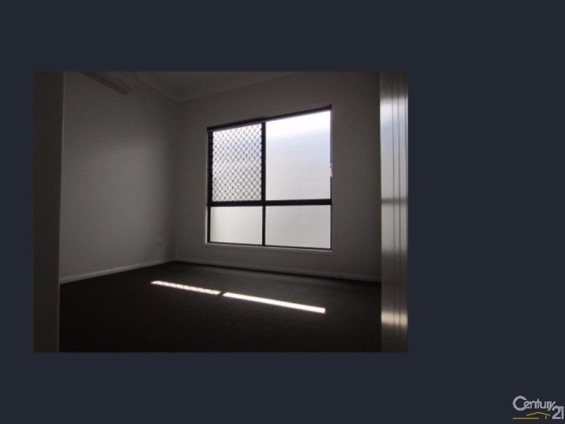 76 RIVEREDGE BOULEVARD, Oonoonba QLD 4811