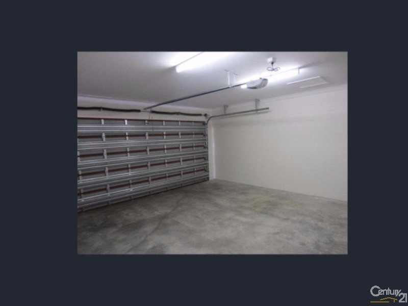 76 RIVEREDGE BOULEVARD, Oonoonba QLD 4811