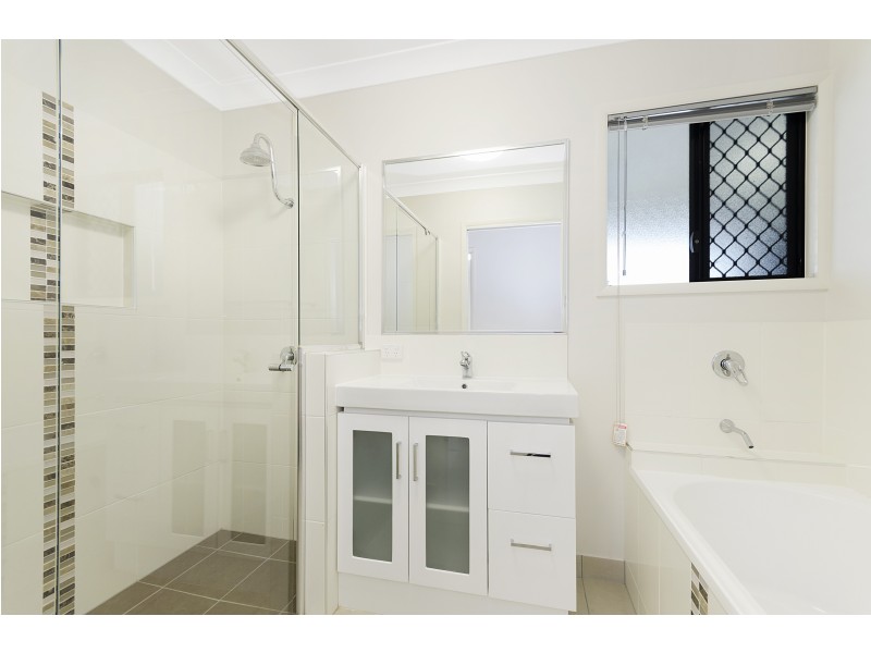 26 CHAMPION DRIVE, Rosslea QLD 4812