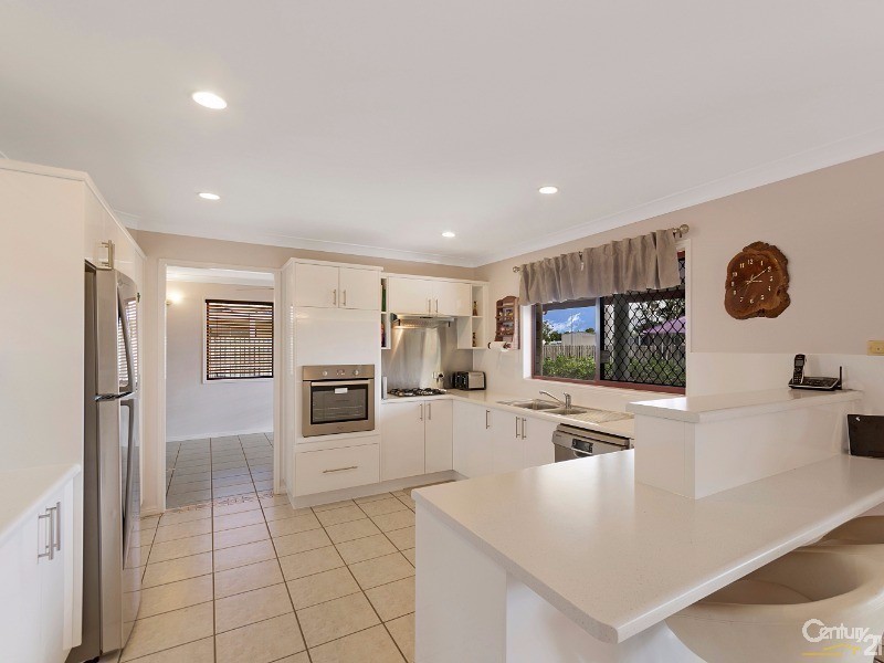 7 CLARENCE COURT, Kirwan QLD 4817