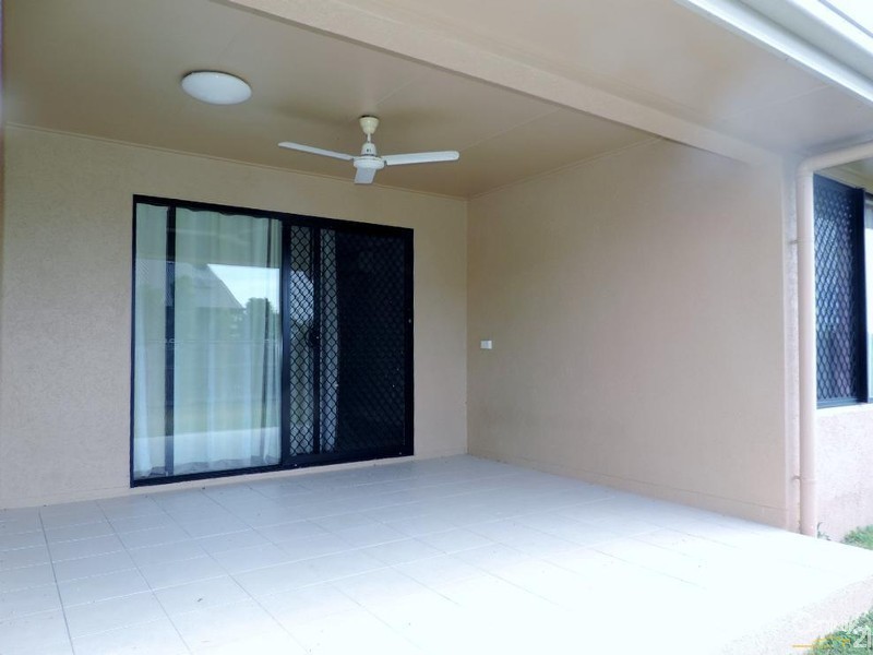 8 RIPON COURT, Mount Low QLD 4818