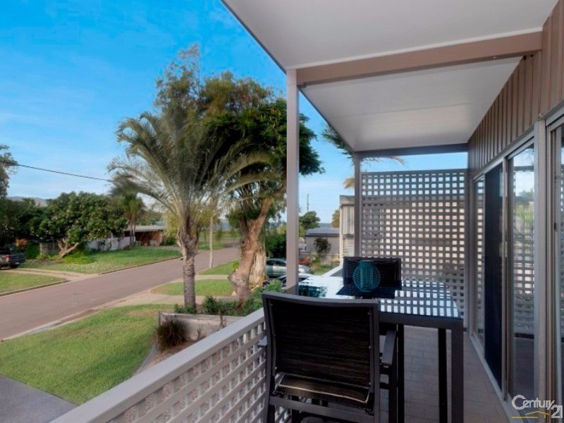 6 BUCKBY STREET, Pallarenda QLD 4810