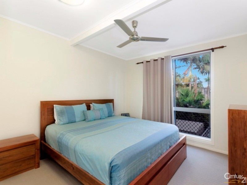 6 BUCKBY STREET, Pallarenda QLD 4810