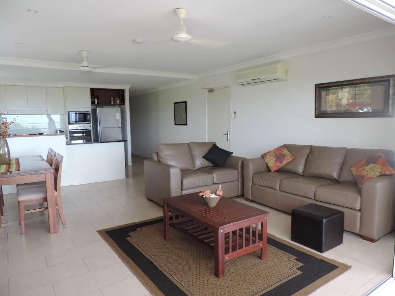 4/108 THE ESPLANADE, Belgian Gardens QLD 4810