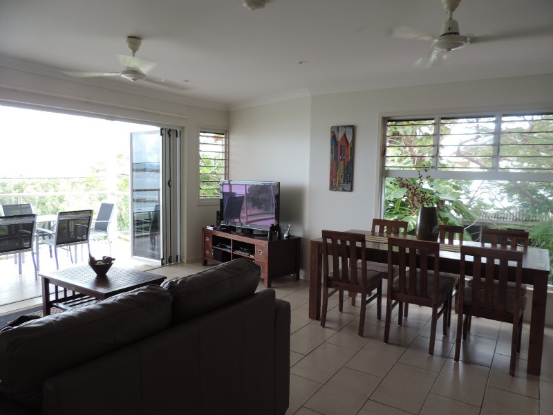 4/108 THE ESPLANADE, Belgian Gardens QLD 4810