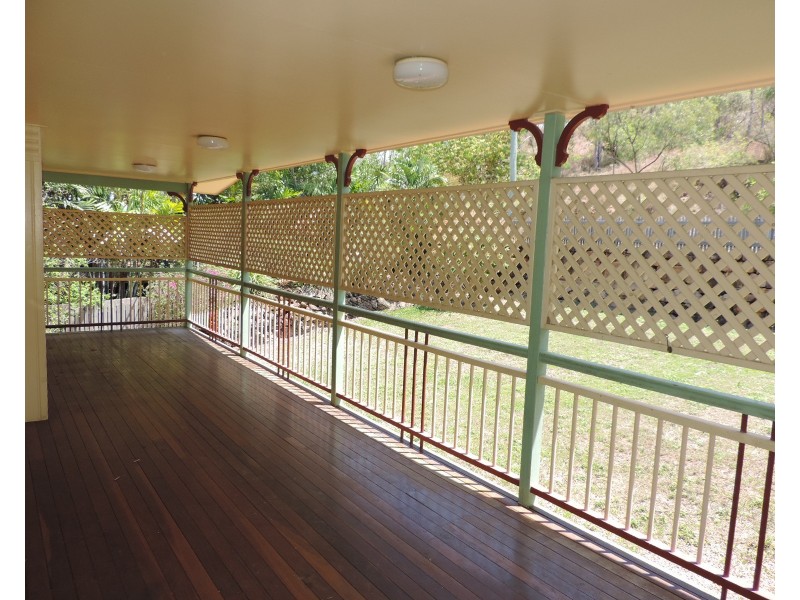 18 WILLIAM STREET, West End QLD 4810