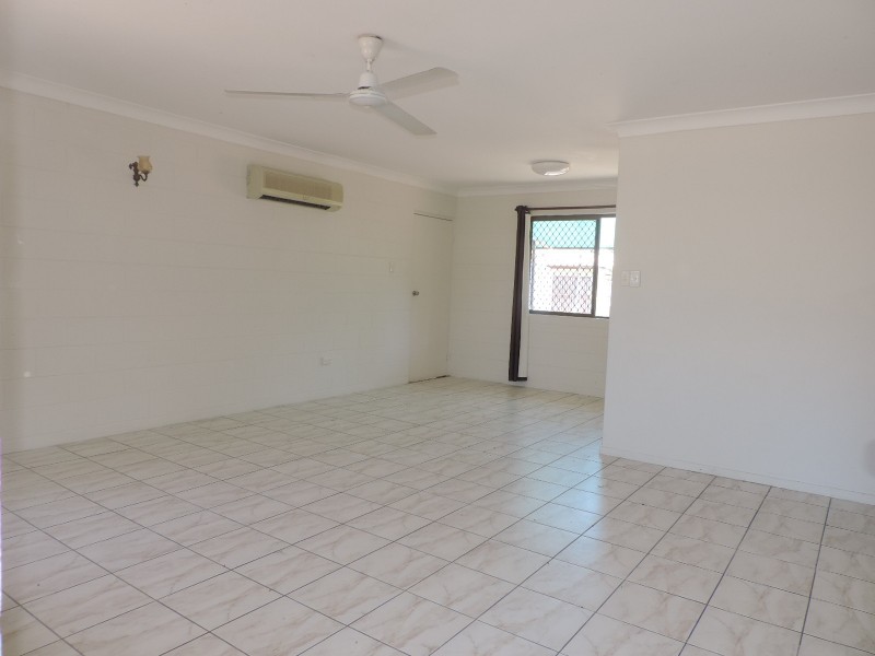 6 REBECCA COURT, Rasmussen QLD 4815