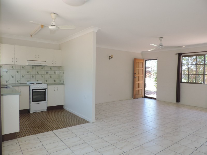 6 REBECCA COURT, Rasmussen QLD 4815