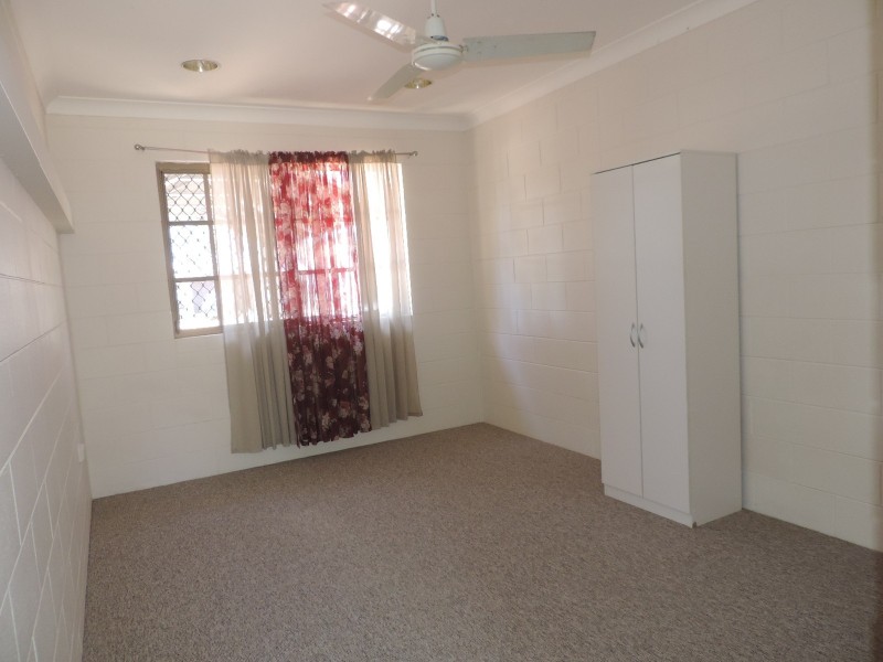 6 REBECCA COURT, Rasmussen QLD 4815