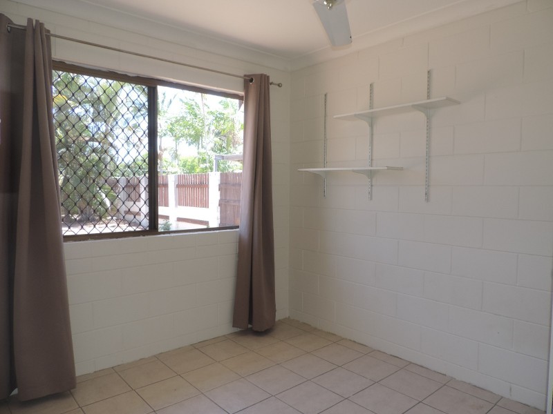 6 REBECCA COURT, Rasmussen QLD 4815