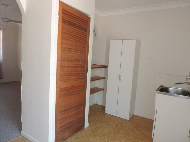 6 REBECCA COURT, Rasmussen QLD 4815